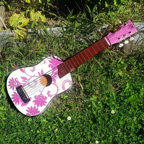 short scale guitar